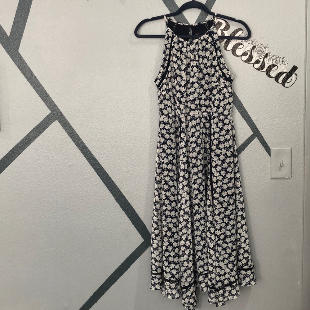 Just Taylor size 4